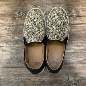 material from calf made in Vietnam any questions please feel free to ask!Thanks